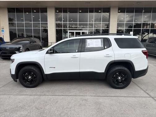 2023 GMC Acadia AT4