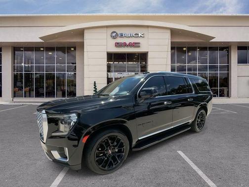 Onyx Black 2023 GMC Yukon XL Denali