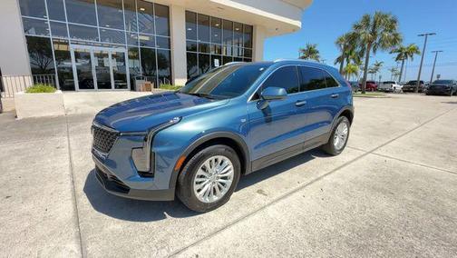 Deep Sea Metallic 2024 Cadillac XT4 Luxury