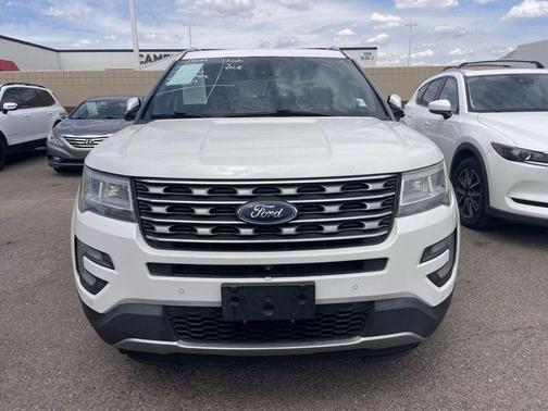 White Platinum Tri-Coat 2017 Ford Explorer Limited