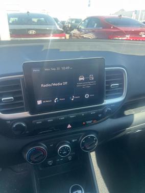 2023 Hyundai VENUE SE