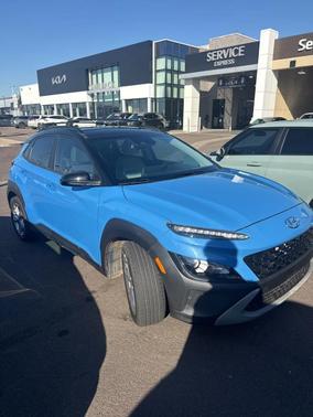 2022 Hyundai KONA SEL