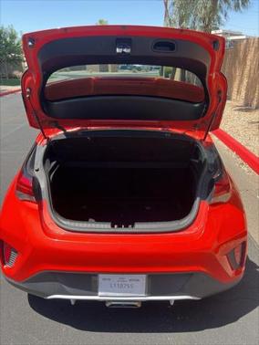 2019 Hyundai Veloster 2