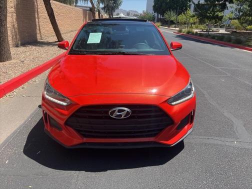 2019 Hyundai Veloster 2