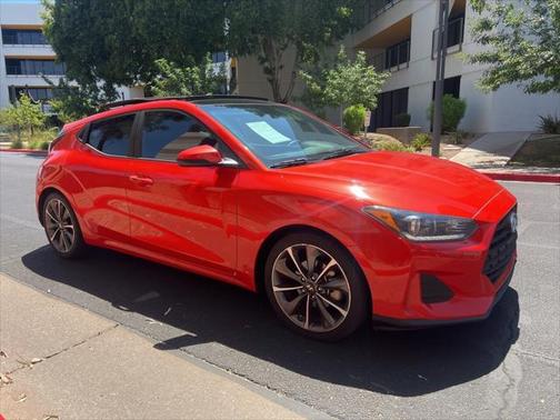 2019 Hyundai Veloster 2