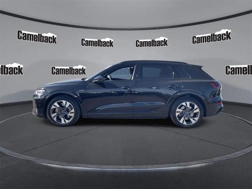 2022 Audi e-tron Premium