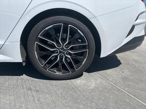 2024 Kia K5 GT