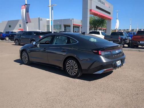 2025 Hyundai SONATA Hybrid Limited