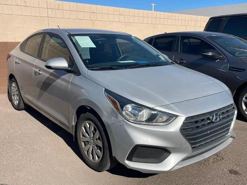 2020 Hyundai Accent SE