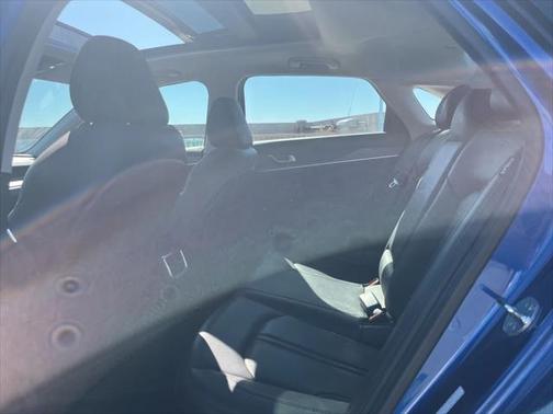 2022 Kia K5 EX