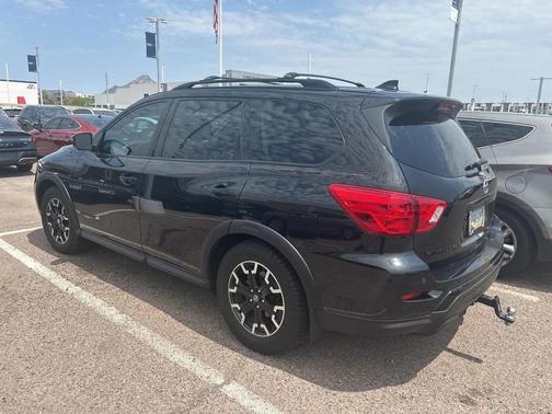 2020 Nissan Pathfinder SV