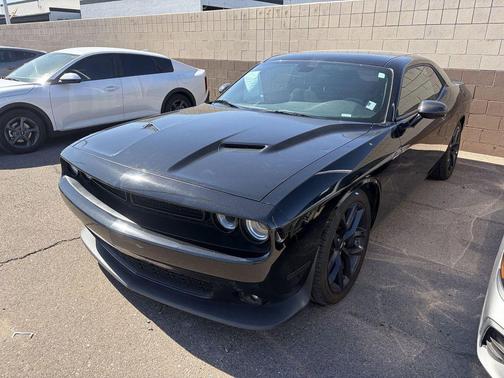 Pitch Black Clearcoat 2021 Dodge Challenger SXT