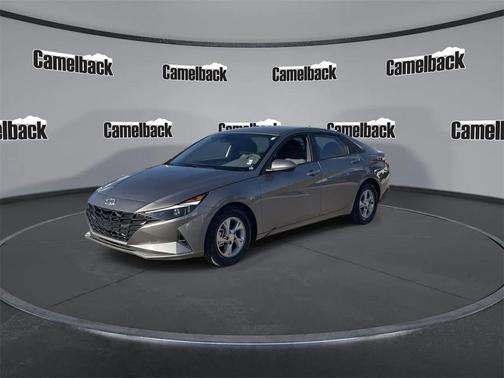 2023 Hyundai ELANTRA SE