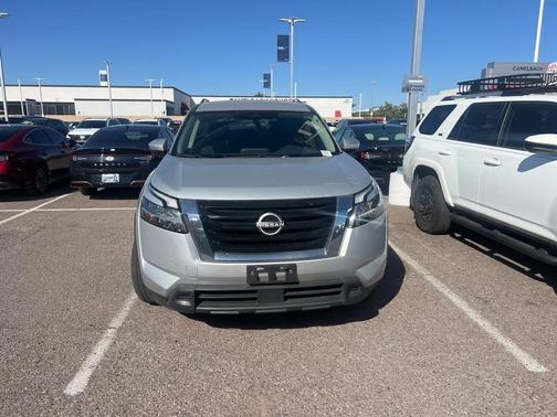 2022 Nissan Pathfinder SV 2WD