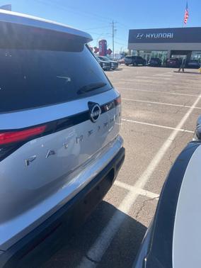 2022 Nissan Pathfinder SV 2WD