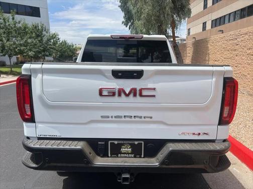 2023 GMC Sierra 1500 AT4X