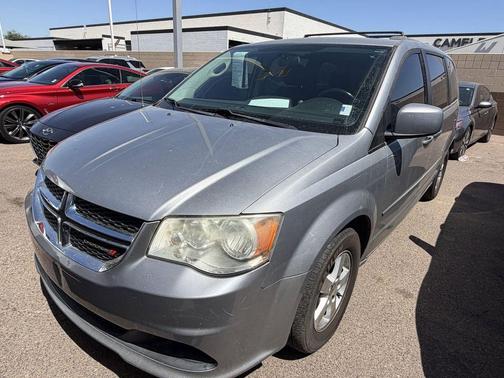 Billet Silver Metallic Clearcoat 2013 Dodge Grand Caravan SXT