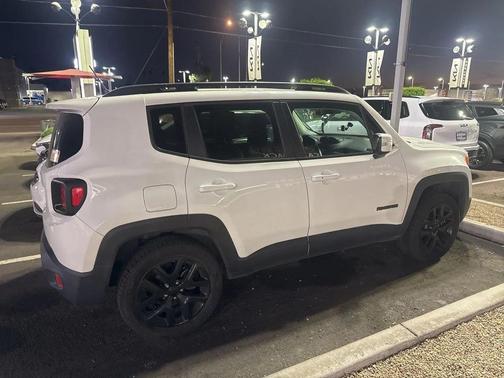 2017 Jeep Renegade Altitude