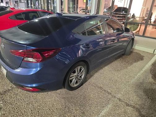 2020 Hyundai ELANTRA SEL