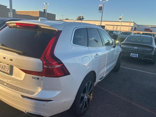 2021 Volvo XC60 T5 Inscription