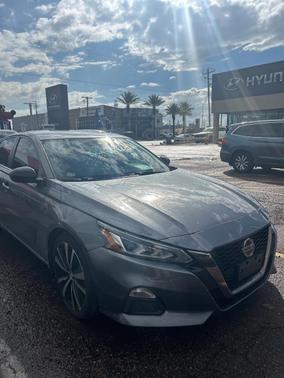2021 Nissan Altima SR FWD