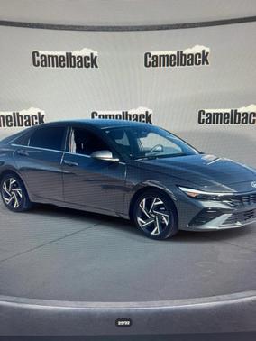 2025 Hyundai ELANTRA SEL