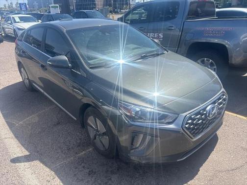 2021 Hyundai IONIQ Hybrid SE