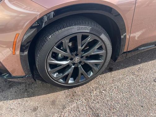 2025 Toyota Crown Signia Limited