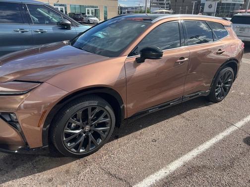 2025 Toyota Crown Signia Limited