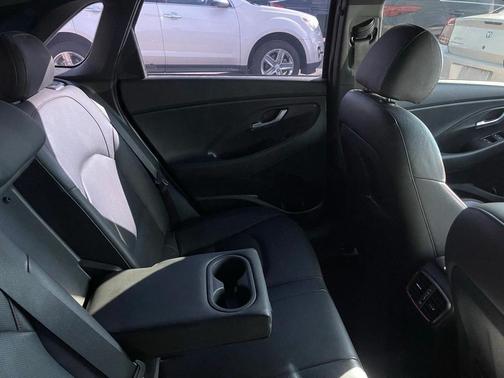 2018 Hyundai Elantra GT Sport