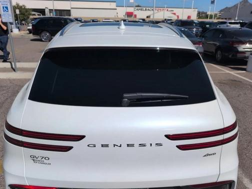 2026 Genesis GV70 2.5T Advanced