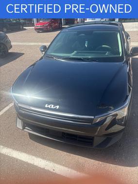 Aurora Black Pearl 2025 Kia K4 LX
