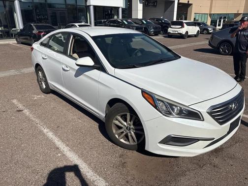 2016 Hyundai SONATA SE