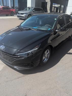 2023 Hyundai ELANTRA SE