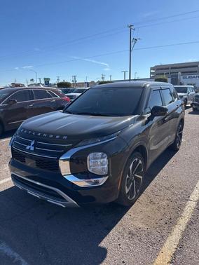 2023 Mitsubishi Outlander SE 2.5 2WD