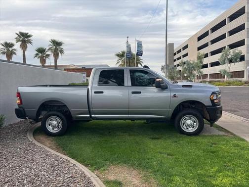 2024 RAM 2500 Tradesman Crew Cab 4x4 6'4' Box