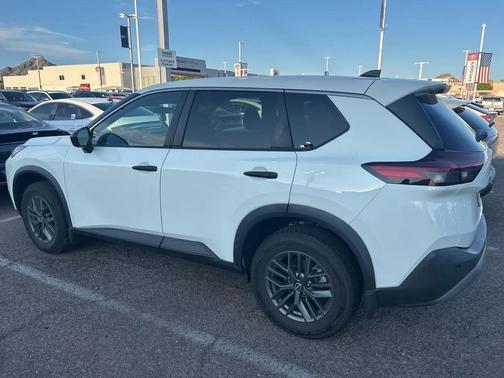 2022 Nissan Rogue S