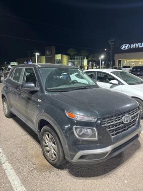 2023 Hyundai VENUE SE