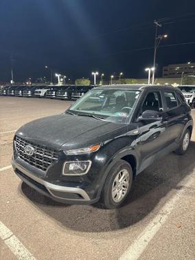 2023 Hyundai VENUE SE