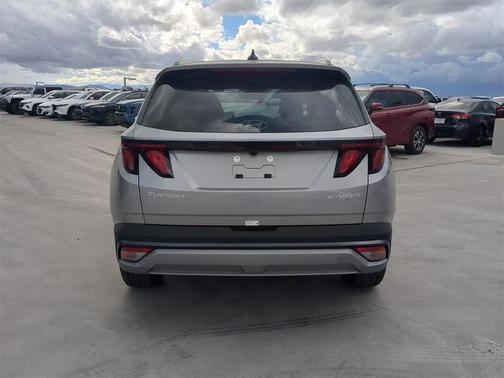 2026 Hyundai TUCSON Hybrid SEL