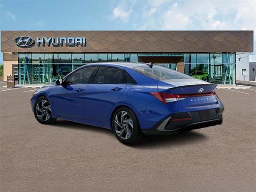 2025 Hyundai ELANTRA HEV SEL Sport