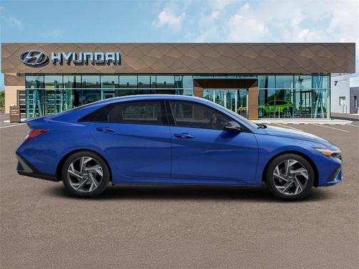 2025 Hyundai ELANTRA HEV SEL Sport