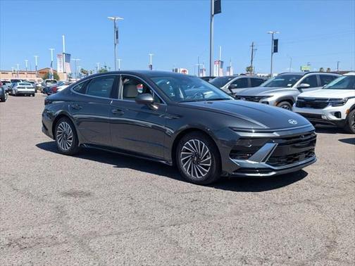 2024 Hyundai SONATA Hybrid Limited