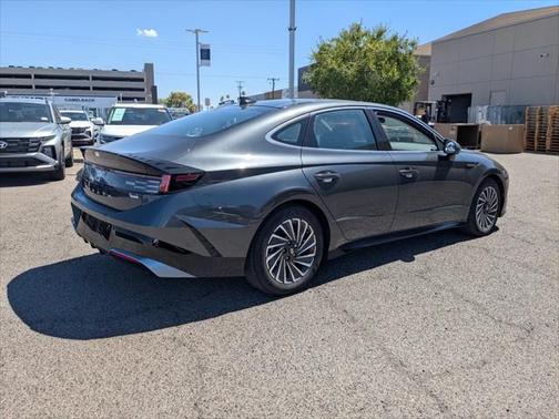 2024 Hyundai SONATA Hybrid Limited
