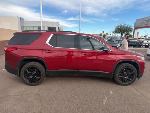 2021 Chevrolet Traverse LT Cloth