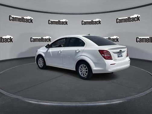 2020 Chevrolet Sonic FWD Sedan LT