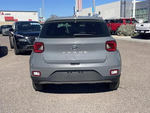2023 Hyundai VENUE SEL