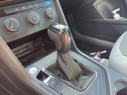 2022 Volkswagen Taos 1.5T S