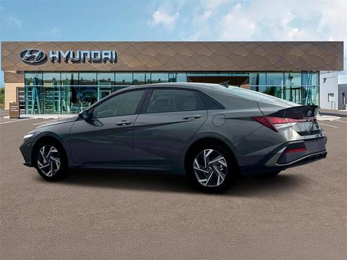 2025 Hyundai ELANTRA Sport