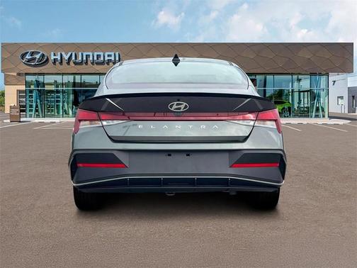 2025 Hyundai ELANTRA Sport